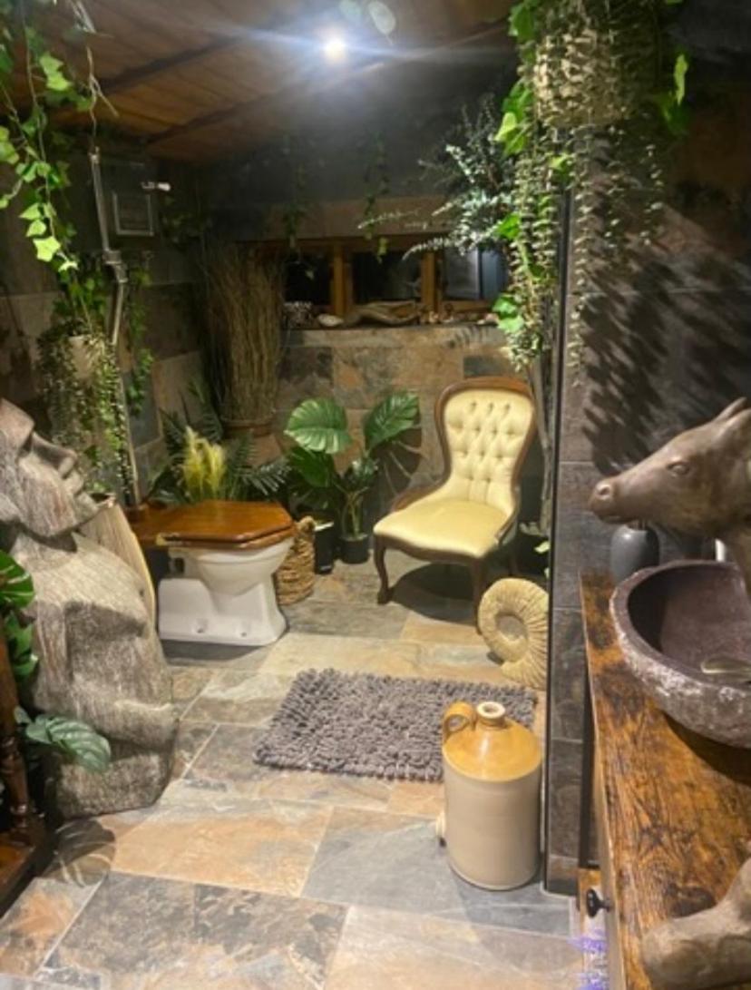 Jungle Cabin Martin Mill Екстер'єр фото